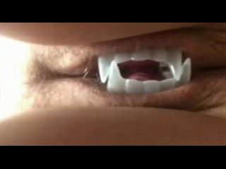vagina dentata, toothy cunt)